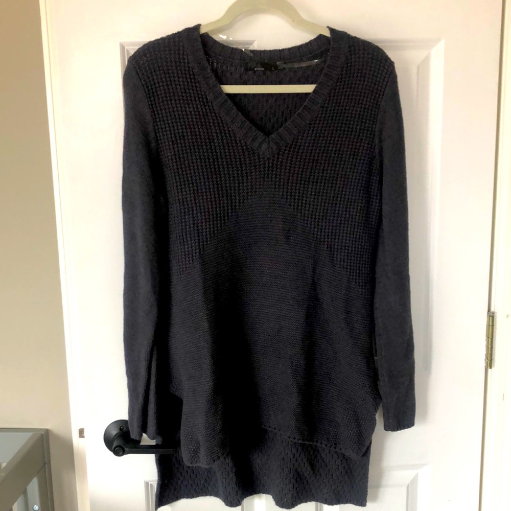 Prana v neck tunic sweater size large